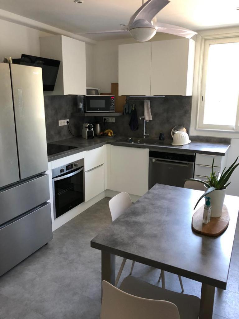 Chambre Avec Salle D'Eau Privee Dans Appartement Partage 200 M Du Tram モンペリエ エクステリア 写真